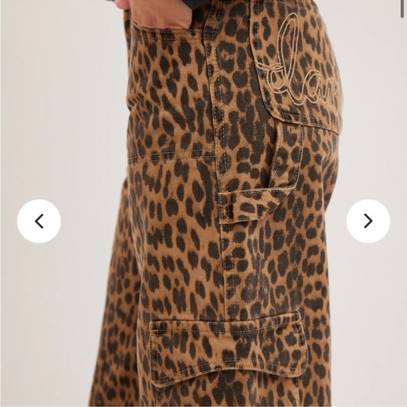 SOLD ON EBAY Damson Madder Dion Leopard Cargo Jeans - Picture 3 of 9